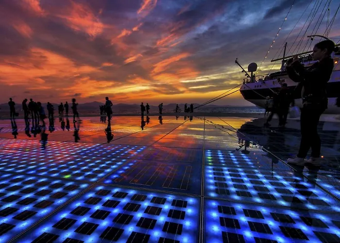 In With Sea View, Balcony, Air Conditioning, Wifi 858-4 *